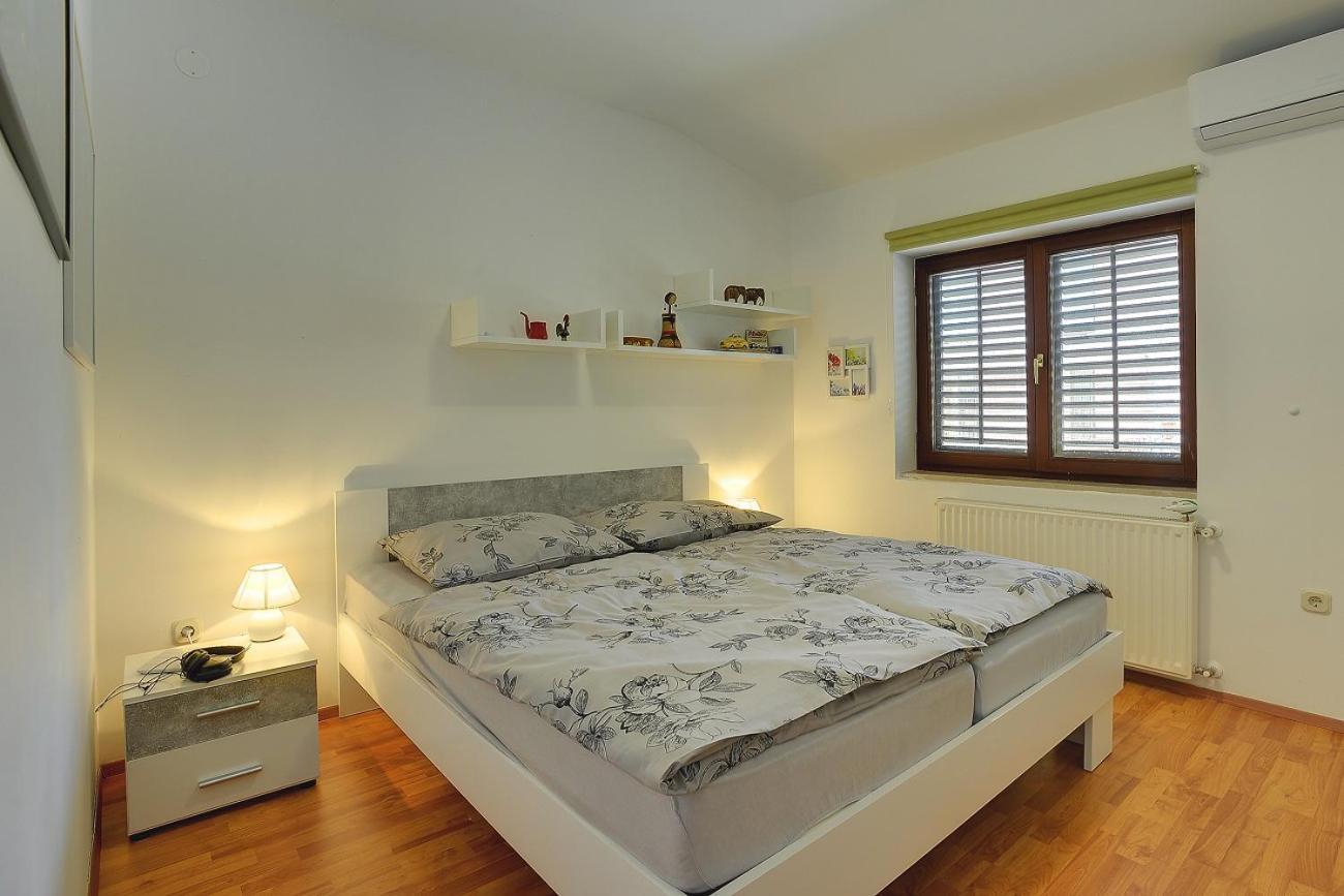 Villa Mima 班约勒 外观 照片